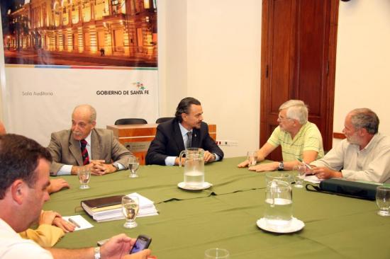 PRESENTARON UNA PROPUESTA SALARIAL SUPERADORA A LOS GREMIOS ESTATALES