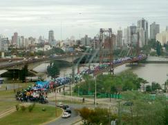 Marcha Federal: multitudinario acto y movilización en Santa Fe