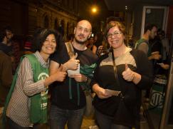 Los trabajadores de la Cultura se manifestaron frente al Cine El Cairo en Rosario