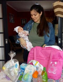 Entrega de ajuar en San Javier: ¡Bienvenida Carmela!