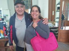Entrega de ajuar a una afiliada y trabajadora de la Dirección de Niñez en Rosario