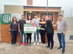 ATE entregó una vivienda en la localidad de Álvarez