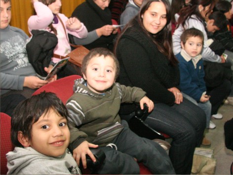 Chicos en el Cine Auditorio ATE 