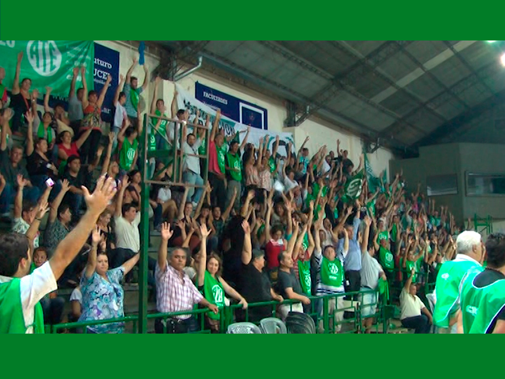 Imagen de la tribuna donde se encontraba la Agrupación Verde y Blanca. Gustavo Martínez se negó a contar a estos votantes.