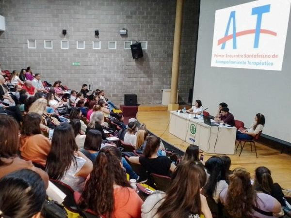1°-encuentro-santafesino-de-acompanamiento-terapeutico-experiencias-en-el-sector-publico