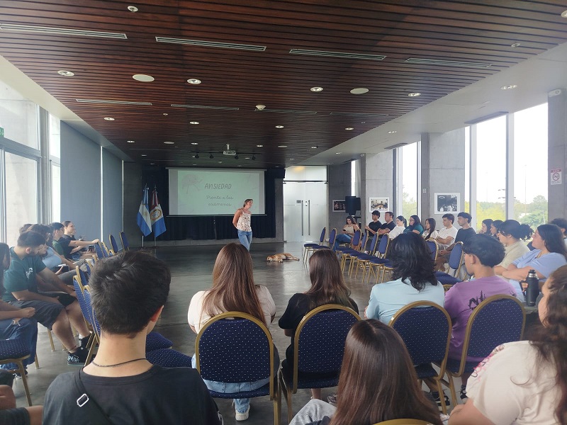 Residentes realizaron un Taller de manejo de ansiedad frente a exámenes