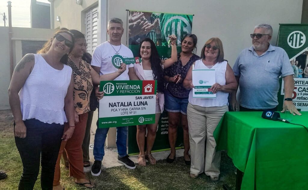 En San Javier 4 afiliadas y 1 afiliado de ATE tomaron posesión de sus viviendas