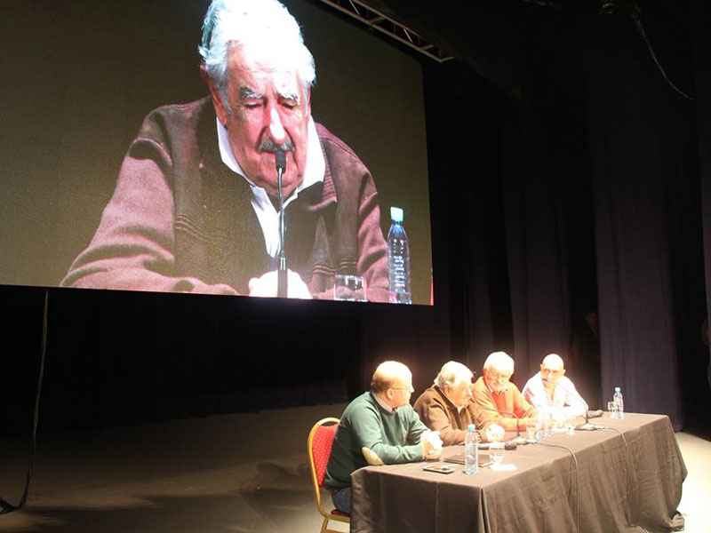 Actualidad, integración y unidad según “Pepe” Mujica en una colmada ATE Casa España