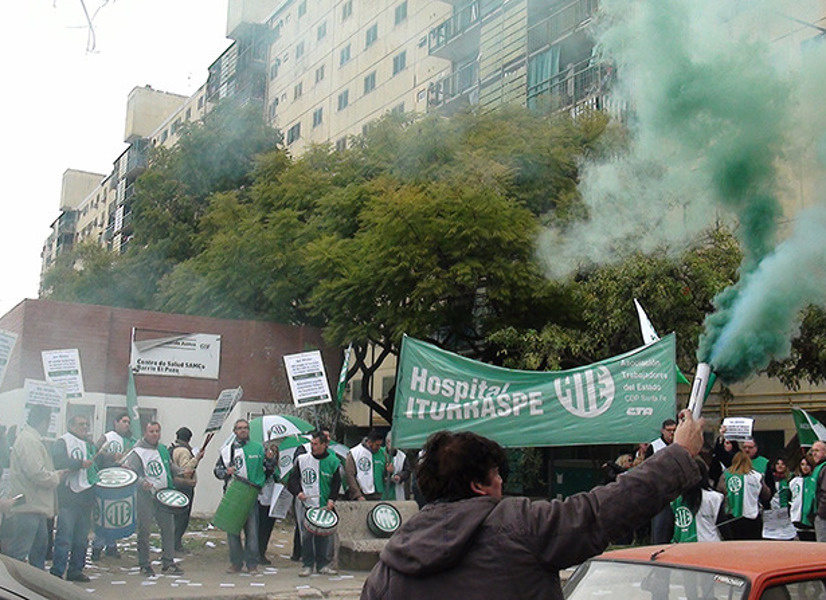 Contundente protesta de Salud en Santa Fe y Reconquista