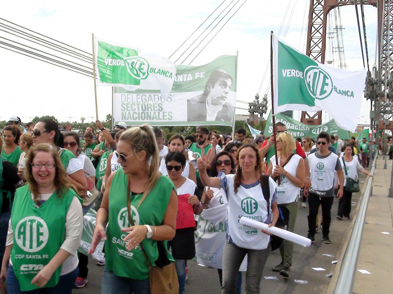 Imponente acompañamiento santafesino a la Marcha Federal Educativa